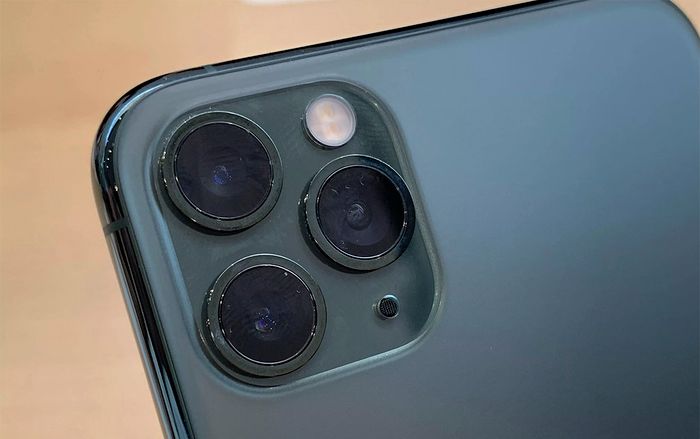 Camera 'siêu to khổng lồ' trên iPhone 11: Không những lồi mà còn lồi gấp bội