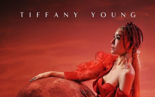 Fan đắm chìm sắc đỏ quyến rũ từ Tiffany trong bản remix 'Magnetic Moon'