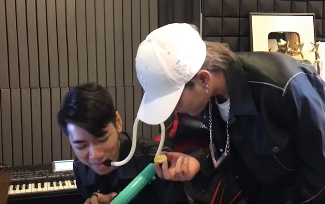 Clip: K-ICM trổ tài cover 'Sóng gió' nhân dịp trung thu nhưng vướng ngay màn… 'phá đám' đỉnh cao của Jack