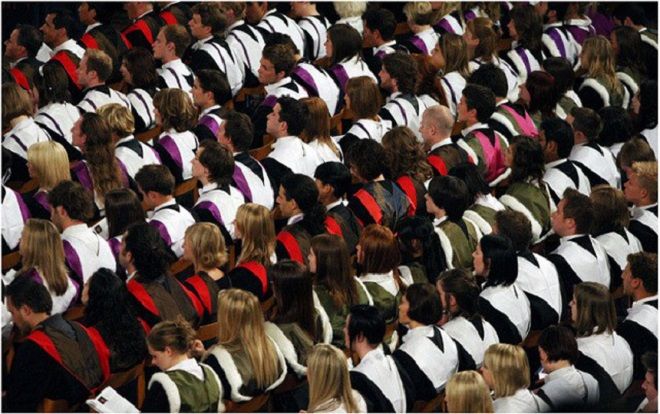 SV quốc tế được phép ở lại Anh 2 năm sau khi tốt nghiệp