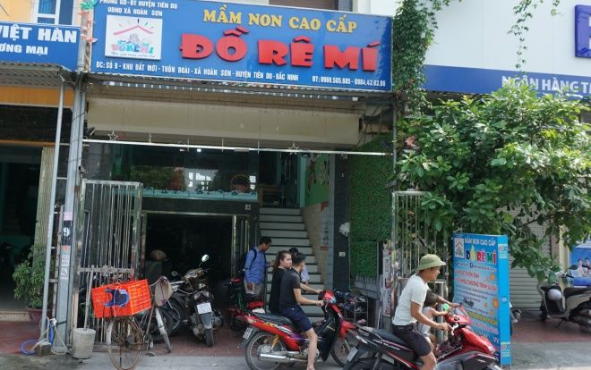 Vụ bé trai 3 tuổi nhập viện cấp cứu vì bị bỏ quên trên xe đưa đón: Trường đột ngột thông báo đóng cửa, nhiều phụ huynh ngỡ ngàng khi nghe tin