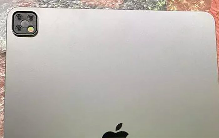 iPad Pro mới lần đầu lộ diện, camera khủng không kém iPhone 11 Pro