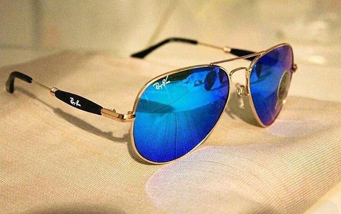 Facebook bắt tay Ray-Ban phát triển kính vừa thông minh vừa thời trang