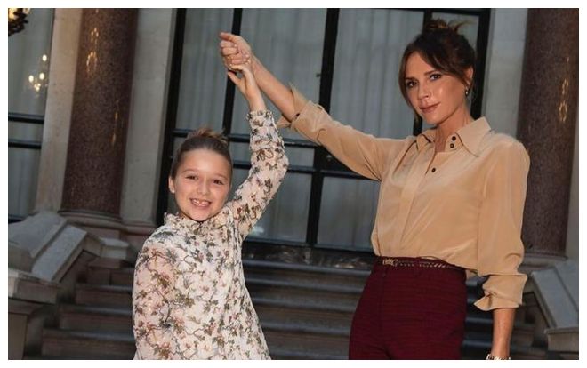 Victoria Beckham nhận chỉ trích thậm tệ vì để con gái Harper làm điều này