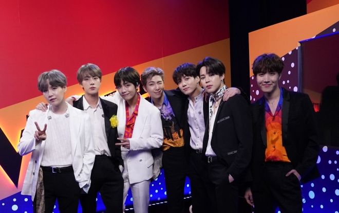 Vừa thông báo kết thúc thời gian nghỉ ngơi, BTS xác nhận góp mặt trong dàn line-up cho tour diễn lớn ở Mỹ