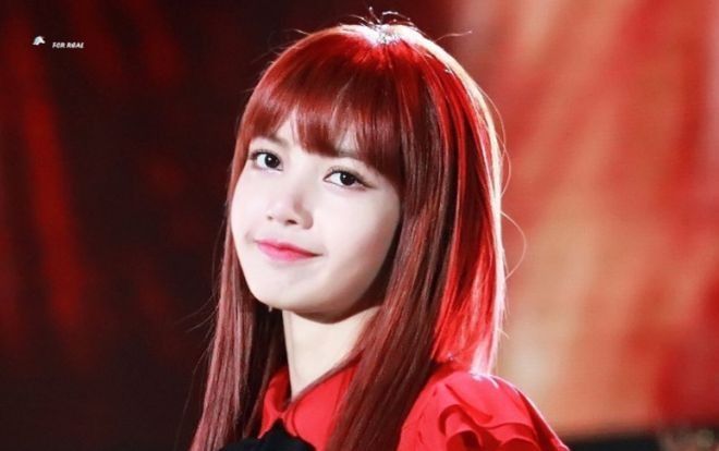 Lisa (BlackPink) khiến người hâm mộ 'nở mũi' vì hành động đẹp này!