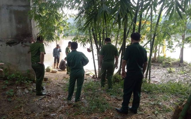 Phát hiện thi thể bé trai, bác bỏ nghi vấn về người phụ nữ lạ mặt