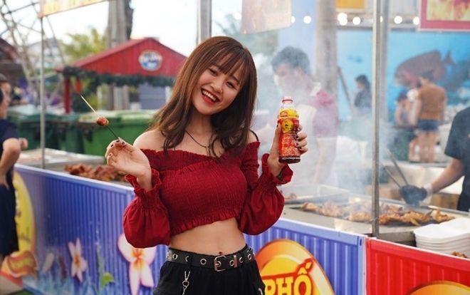 Tươi tắn quẩy tung ngày nắng với ‘combo’ bạn thân và Dr Thanh