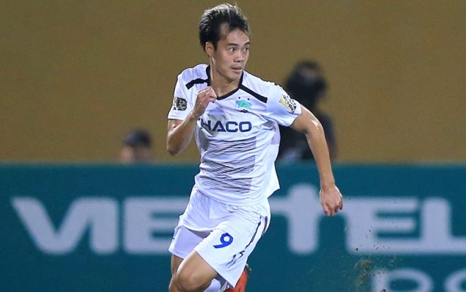 Văn Toàn bức tốc như Mbappe, vượt mặt thủ môn ghi bàn cho HAGL