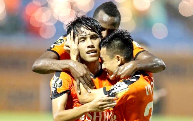 Gục ngã phút cuối trước Đà Nẵng, Thanh Hóa thua HAGL 4 điểm