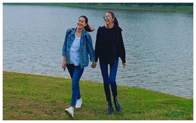 Tăng Thanh Hà trốn con đi chơi với bạn thân, lộ thân hình gầy gò ai nhìn cũng phát hoảng