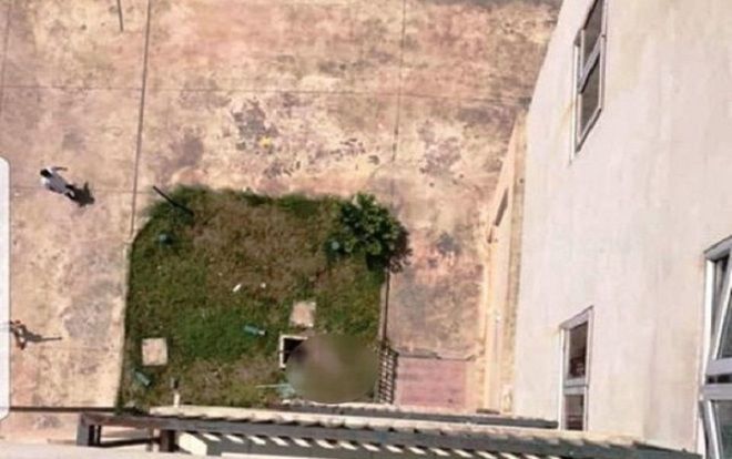 Con trai 2 tuổi đuối nước tử vong, mẹ nhảy từ tầng 7 bệnh viện tự tử