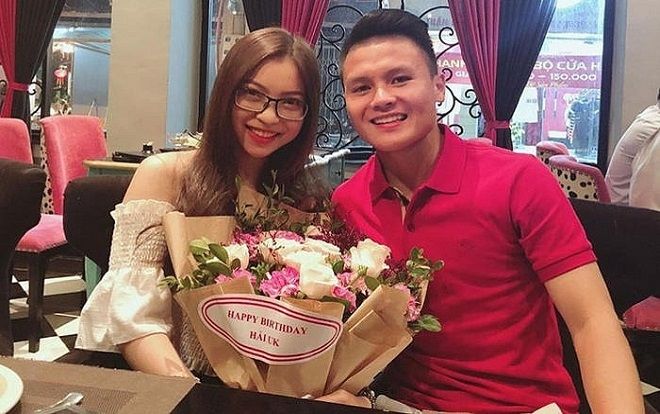 Bạn gái Quang Hải và dàn hot girl học đại học