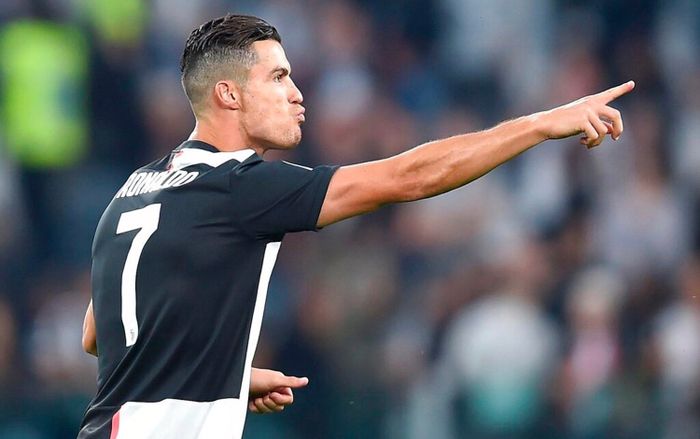 Không đến dự The Best, Ronaldo nói điều khiến tất cả kính phục