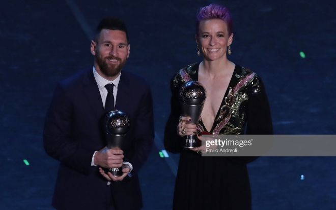 Messi đánh bại Ronaldo, Van Dijk để trở thành cầu thủ xuất sắc nhất thế giới