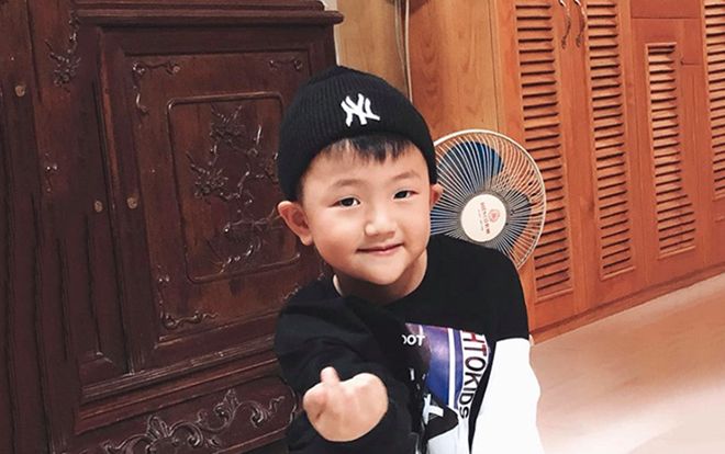 Thu Quỳnh (Về nhà đi con) khoe ảnh con trai 4 tuổi đầy điển trai và cá tính