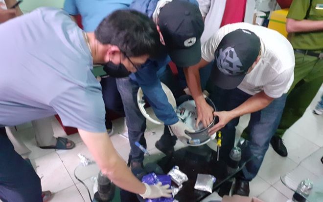 Phát hiện 4,5kg ketamin và 3.000 viên ma túy tổng hợp giấu trong nồi cơm điện