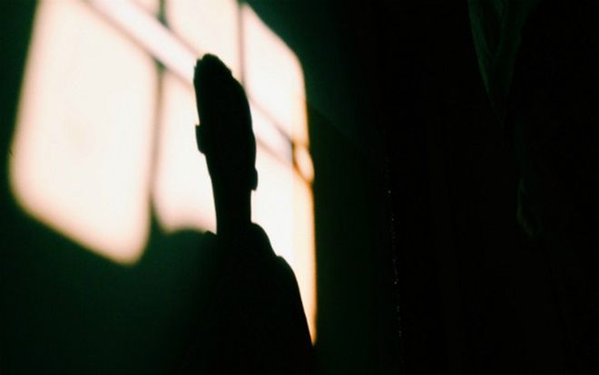 Quấy rối bé gái 13 tuổi trong thang máy, kẻ biến thái còn nói câu này khiến quan tòa vô cùng tức giận