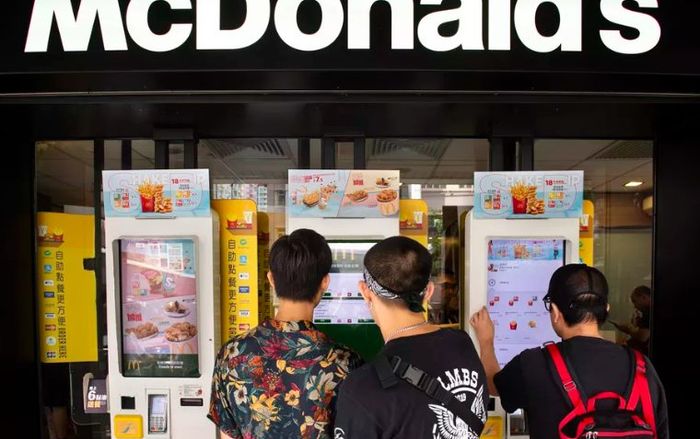 ‘Cool ngầu’ như McDonald’s: Nhận đơn xin việc qua Google Assistant