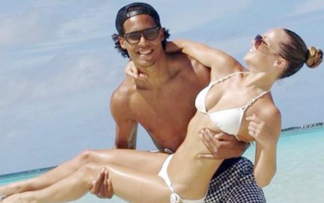 Van Dijk và chuyện tình đẹp như mơ với cô vợ giàu có