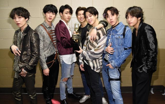 20 album Kpop có thành tích tốt nhất trên Billboard 200: BTS chiếm hơn nửa, 'gà' JYP hoàn toàn vắng mặt