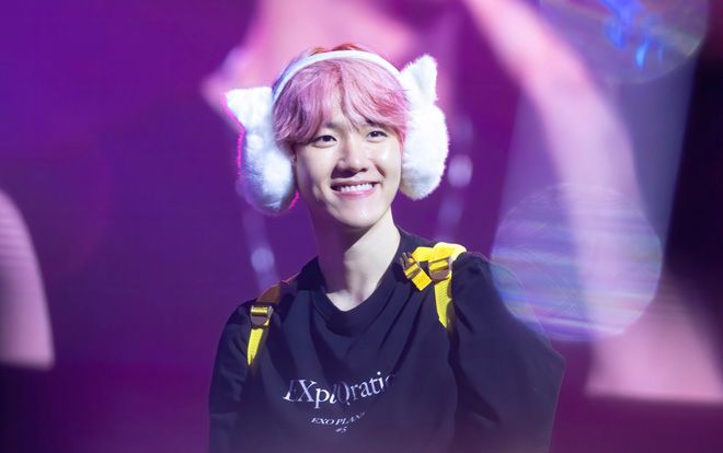 Bị ho liên tục trong phần solo tại concert và cách lấy lòng fan từ Baekhyun (EXO)