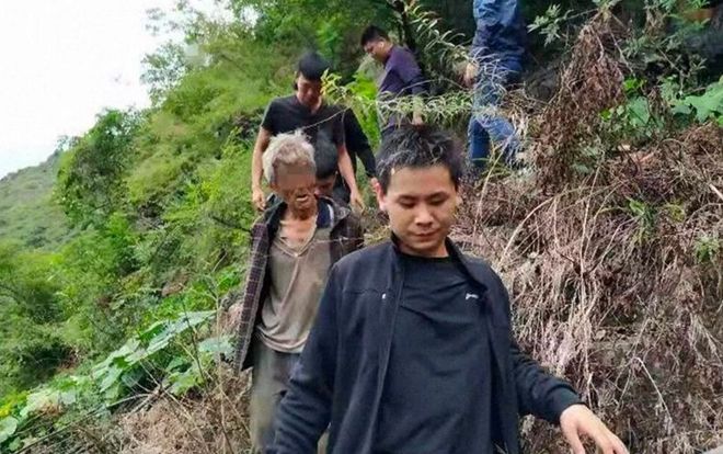 Tù nhân vượt ngục sống chui lủi trong rừng suốt 17 năm