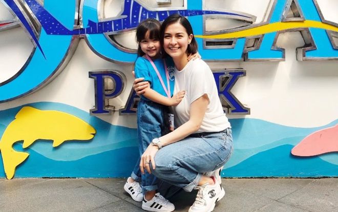 Lần đầu được đi thủy cung, con gái của Marian Rivera liền 'gây bão' với loạt biểu cảm đáng yêu