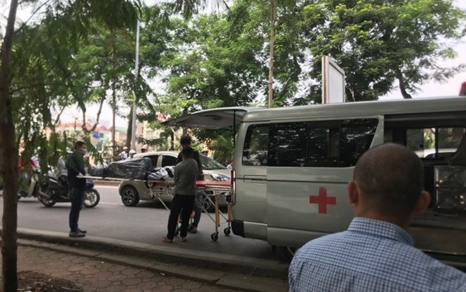 Phát hiện thi thể nam thanh niên 18 tuổi dưới hồ Linh Đàm