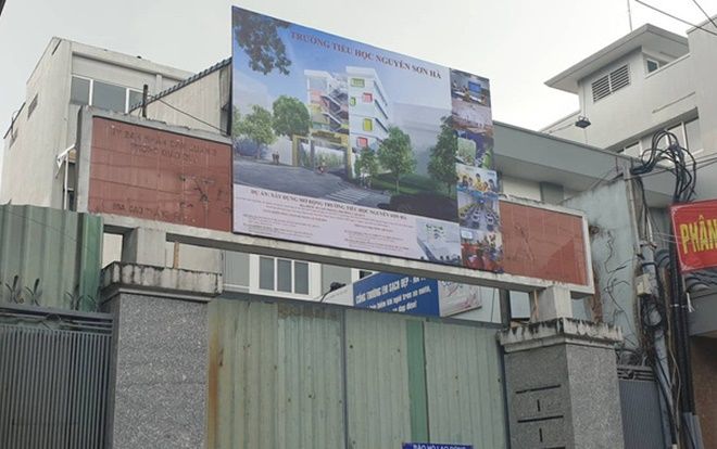 Sập tường trường học ở trung tâm Sài Gòn khi đang tháo dỡ khiến một người tử vong, một người bị thương