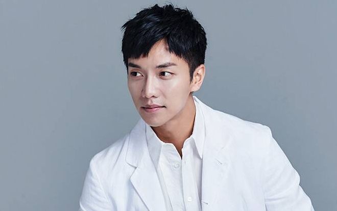 Lee Seung-Gi bắt đầu hành trình gặp gỡ người hâm mộ châu Á từ Singapore