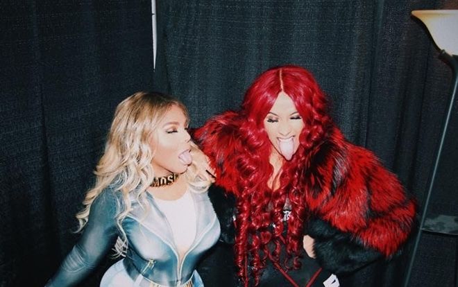 Lil Kim đòi trao trọng trách làng rap lại cho Cardi B và phản ứng đầy mỉa mai từ khán giả