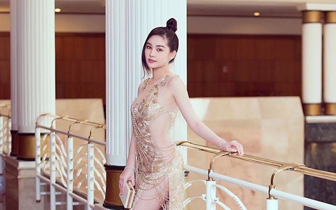 Ở ẩn lâu ngày, Lê Âu Ngân Anh tái xuất với bộ đầm táo bạo nhất từ khi đăng quang