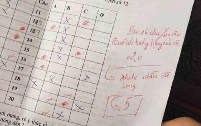 Chấm nhầm đề cho học sinh, cô giáo đáng yêu nhất hệ mặt trời phê một câu khiến ai cũng cường ngất: 'Ahihi nhầm đề'