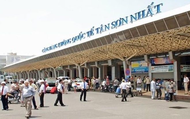 Hành khách tát nhân viên hàng không tại Tân Sơn Nhất bị xử phạt 8,5 triệu đồng 