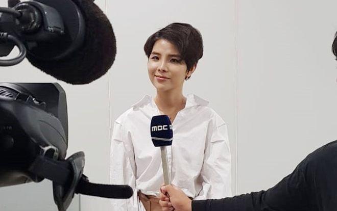 Vũ Cát Tường được đài truyền hình MBC Hàn Quốc phỏng vấn trước giờ G Asia Song Festival 2019