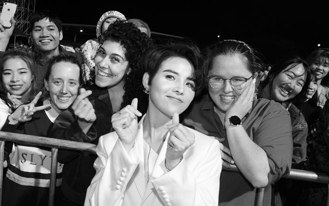 Khán giả quốc tế bật khóc, suýt đổ hàng rào khi Vũ Cát Tường xuất hiện tại Asia Song Festival 2019