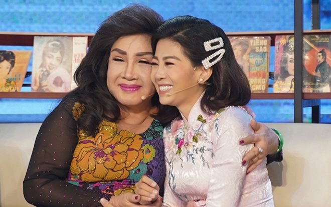 Sau cơn bạo bệnh Mai Phương xinh đẹp ghi hình cùng nghệ sĩ Lệ Thủy khi xuất viện