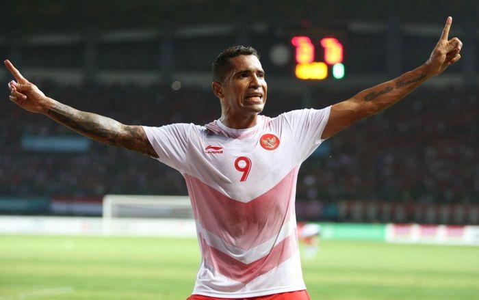 Sốc trước hiệu suất ghi bàn khủng khiếp của chân sút 38 tuổi ĐT Indonesia