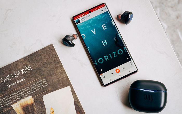 Đánh giá tai nghe không dây JBL Tune 120TWS: nhỏ gọn đi kèm chất âm hay