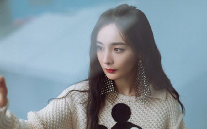 Dù bị dính phốt quỵt tiền từ thiện nhưng Dương Mịch từng âm thầm ủng hộ gần 20 tỷ đồng cho những hoàn cảnh khó khăn