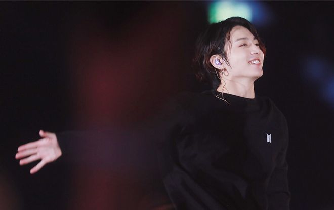 Jungkook (BTS) gây choáng khi lập kỉ lục với số lượng những fancam đạt hơn 1 triệu lượt xem