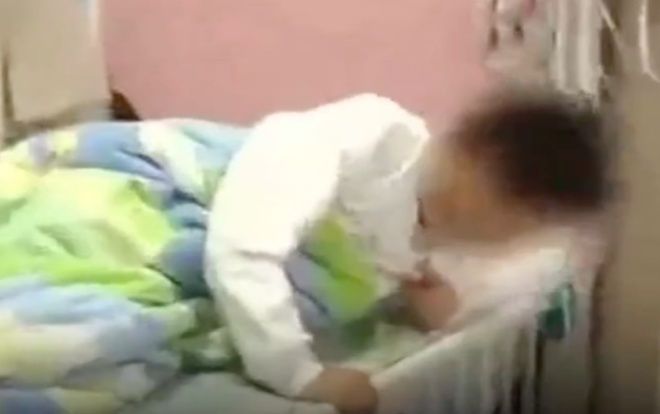 Thầy giáo phạt học sinh ăn rác gây phẫn nộ