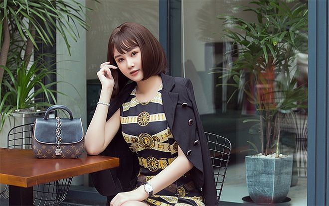 Lê Âu Ngân Anh gây bất ngờ với tạo hình lạ mắt