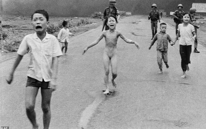 'Em bé Napalm' đứng đầu loạt bức ảnh thay đổi thế giới trong 5 thập kỷ qua