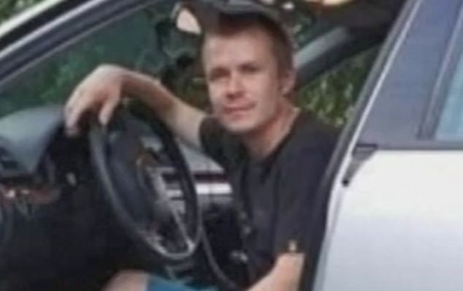 Thấy vợ bị gã đàn ông giở trò cưỡng bức, người chồng căm giận làm điều chẳng ngờ