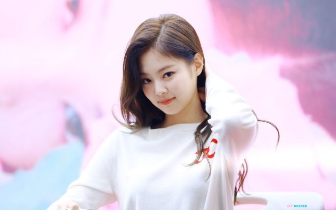 Jennie (BlackPink) vô cớ trở thành mục tiêu chỉ trích sau sự ra đi của Sulli, netizen bất bình lên tiếng