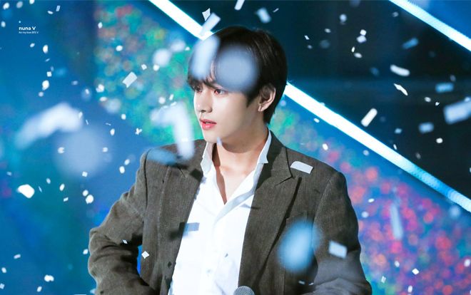 Hashtag #Precious_Baby_Bear 'lấp đầy' Twitter mừng ca khúc solo của V (BTS) cán mốc lượt stream mới