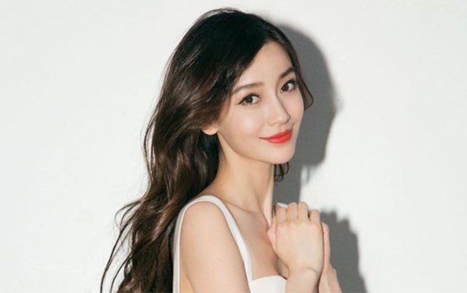 'Ai là minh tinh Hoa Ngữ có nhan sắc nhưng diễn xuất tệ nhất?' - Tất cả đều trả lời 'Angelababy'