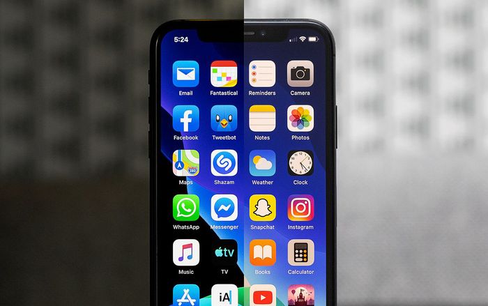 Đây là lý do bạn nên kích hoạt chế độ 'bóng đêm huyền bí' trên iPhone ngay và luôn